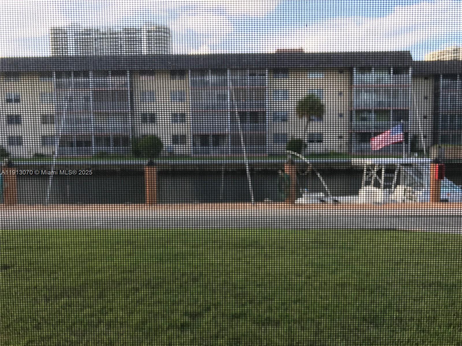 EDEN ISLES CONDO PART 1 - Residential