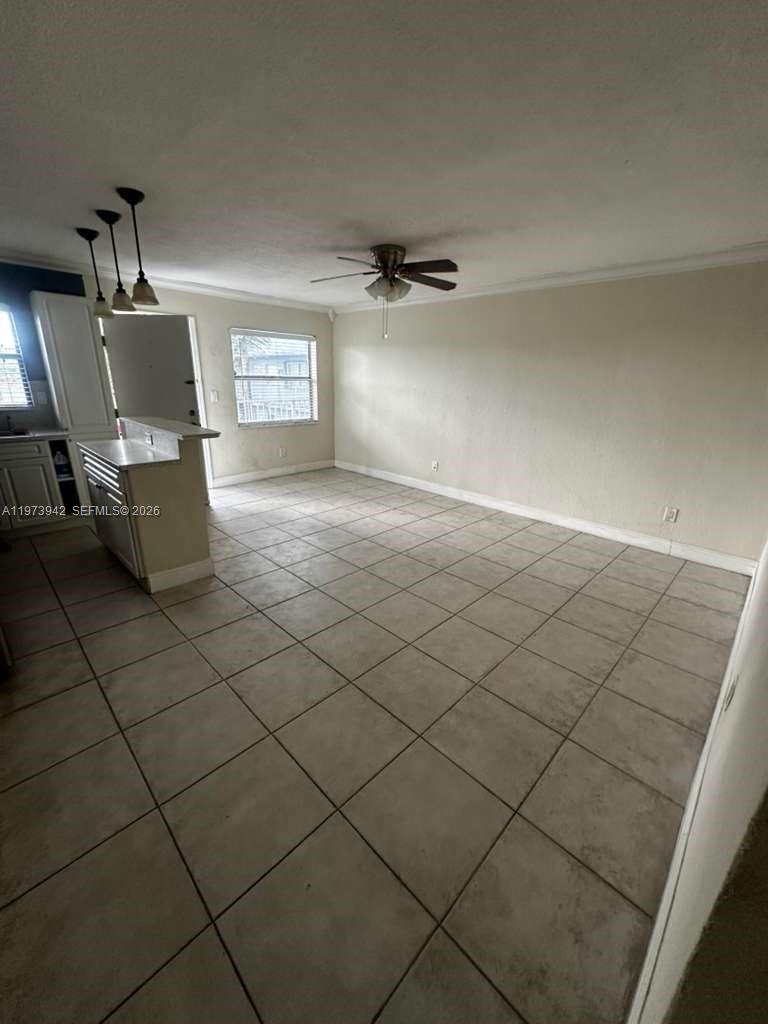 PARADISE AT SUNSET CONDO - Residential