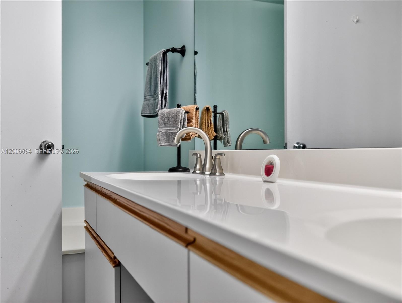 MYSTIC POINTE TOWER 600 C - Residential Lease