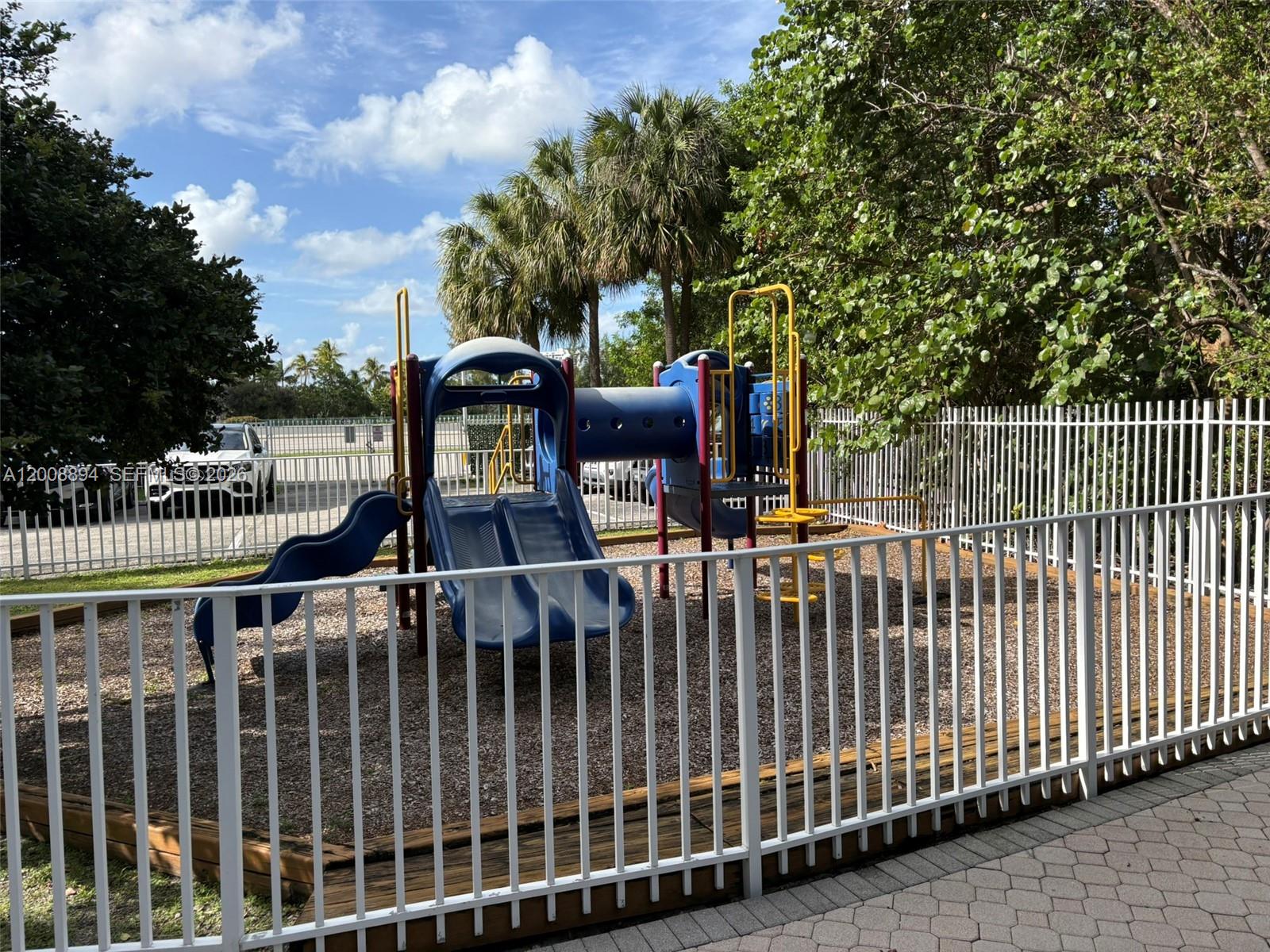 MYSTIC POINTE TOWER 600 C - Residential Lease