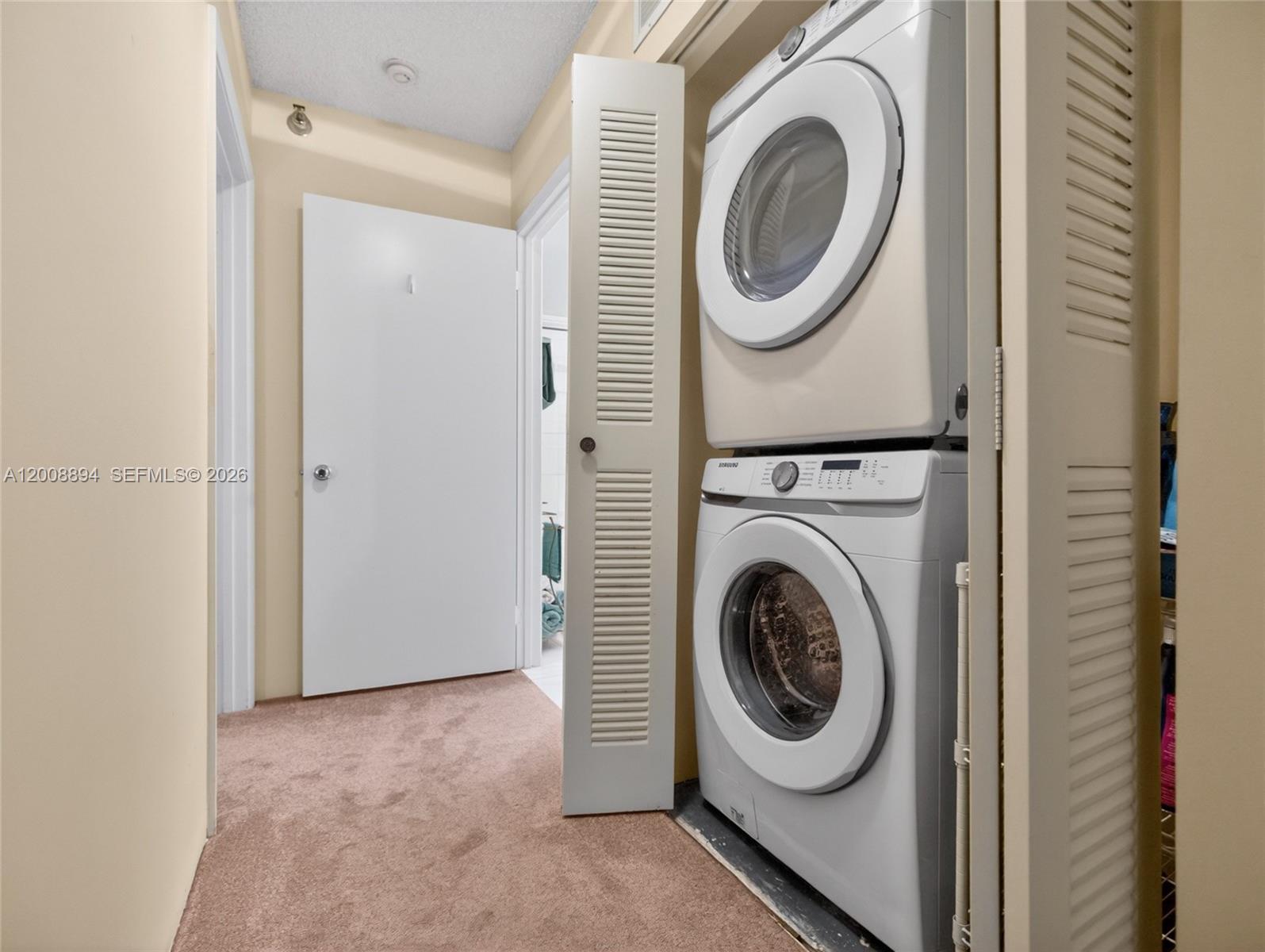 MYSTIC POINTE TOWER 600 C - Residential Lease
