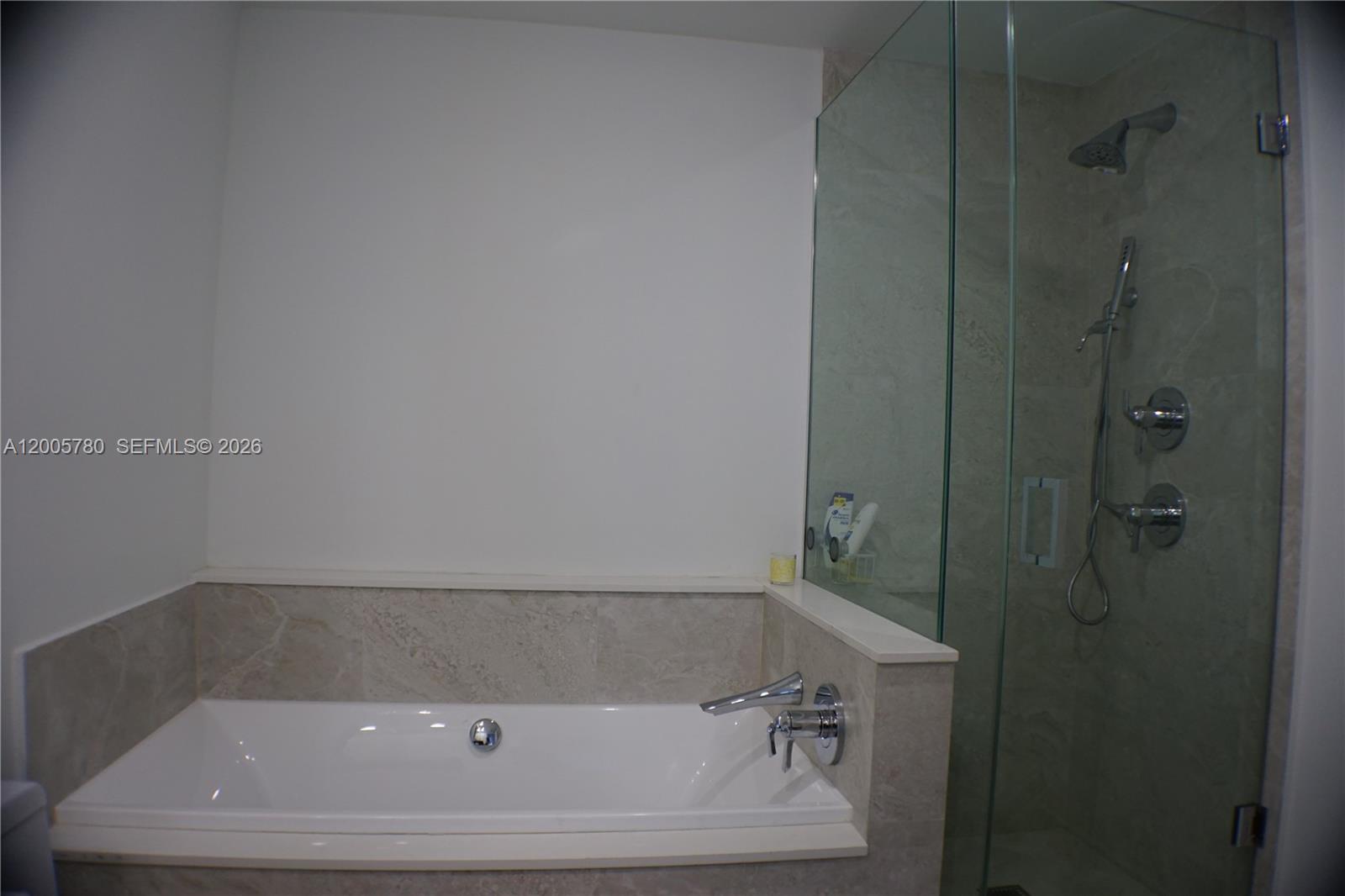 ARIA ON THE BAY CONDO - Residential