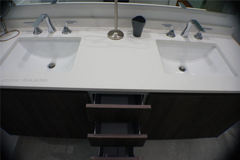 Tiny photo for 488 NE 18th St #2008, Miami, FL 33132 (MLS # A12005780)