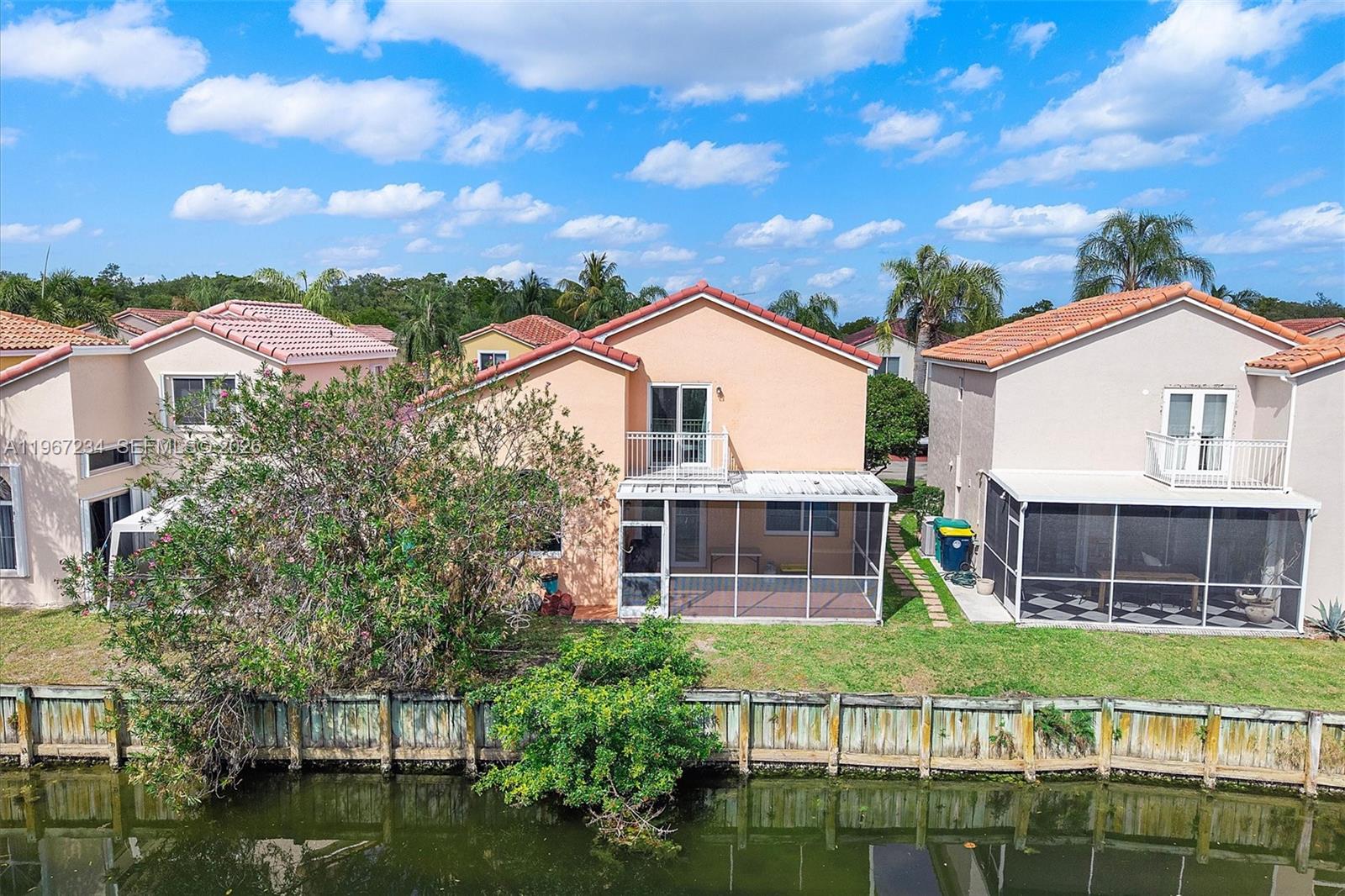 SHERIDAN OCEAN CLUB - Residential