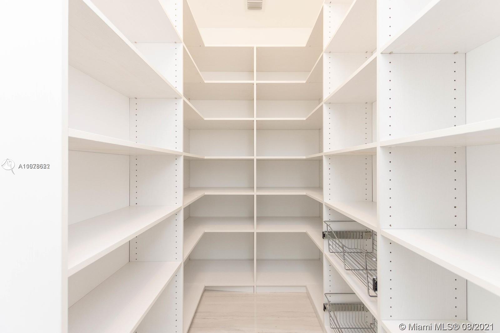 GRAN PARAISO CONDO - Residential Lease