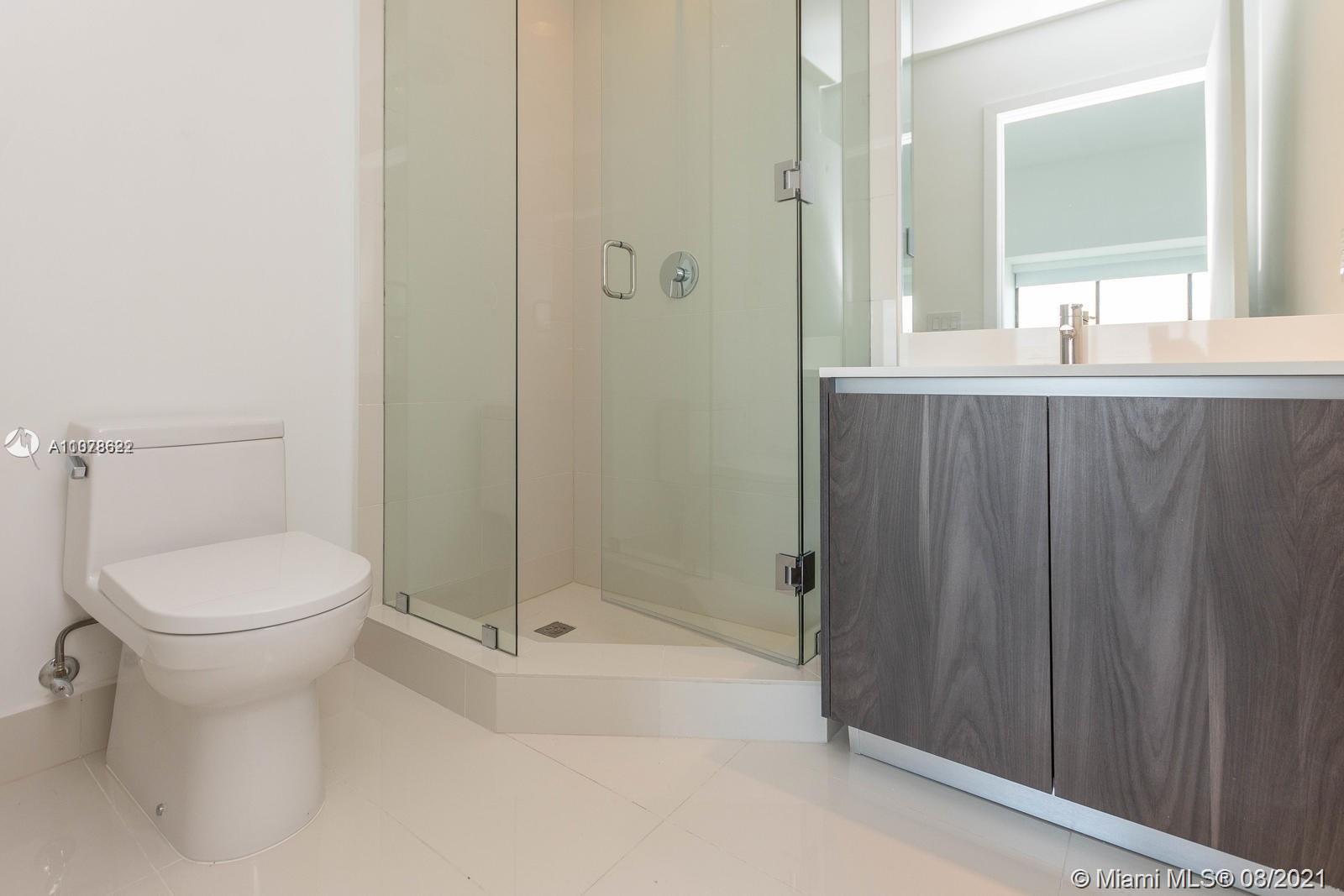 GRAN PARAISO CONDO - Residential Lease