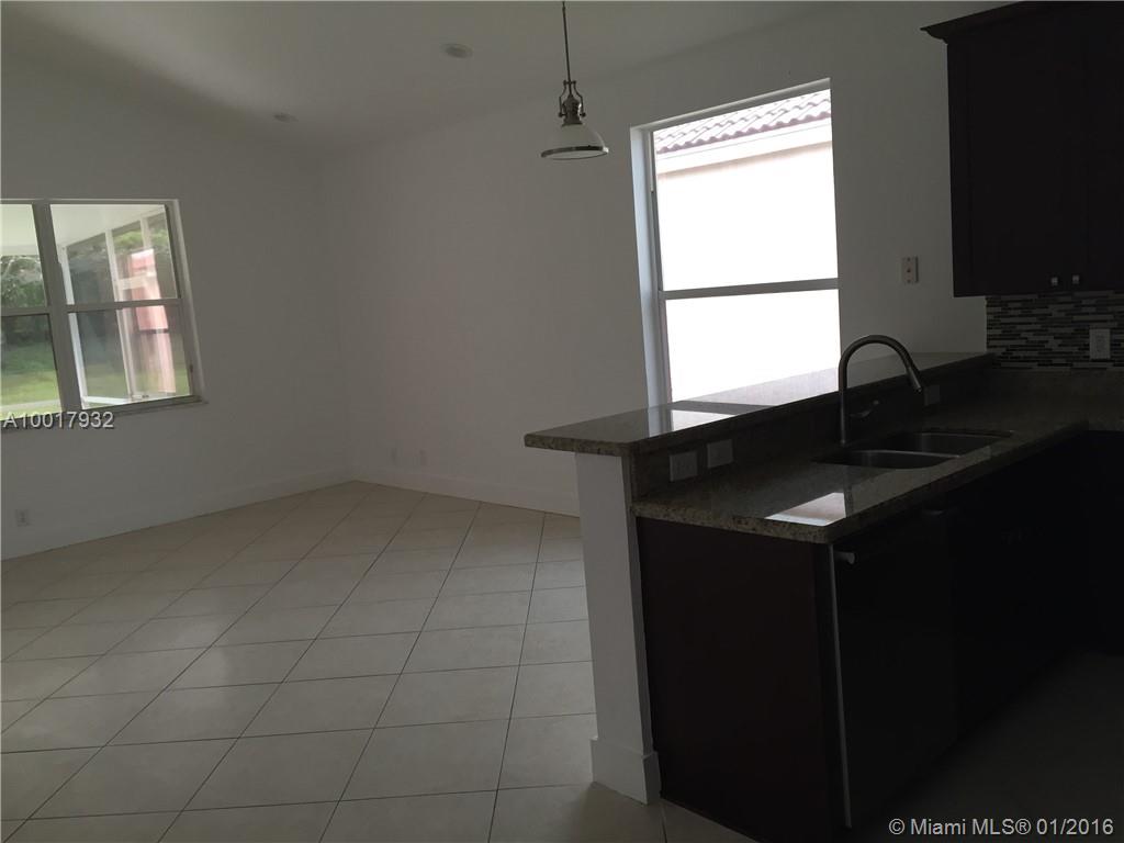 MAYFAIR AT PARKLAND - Residential Lease