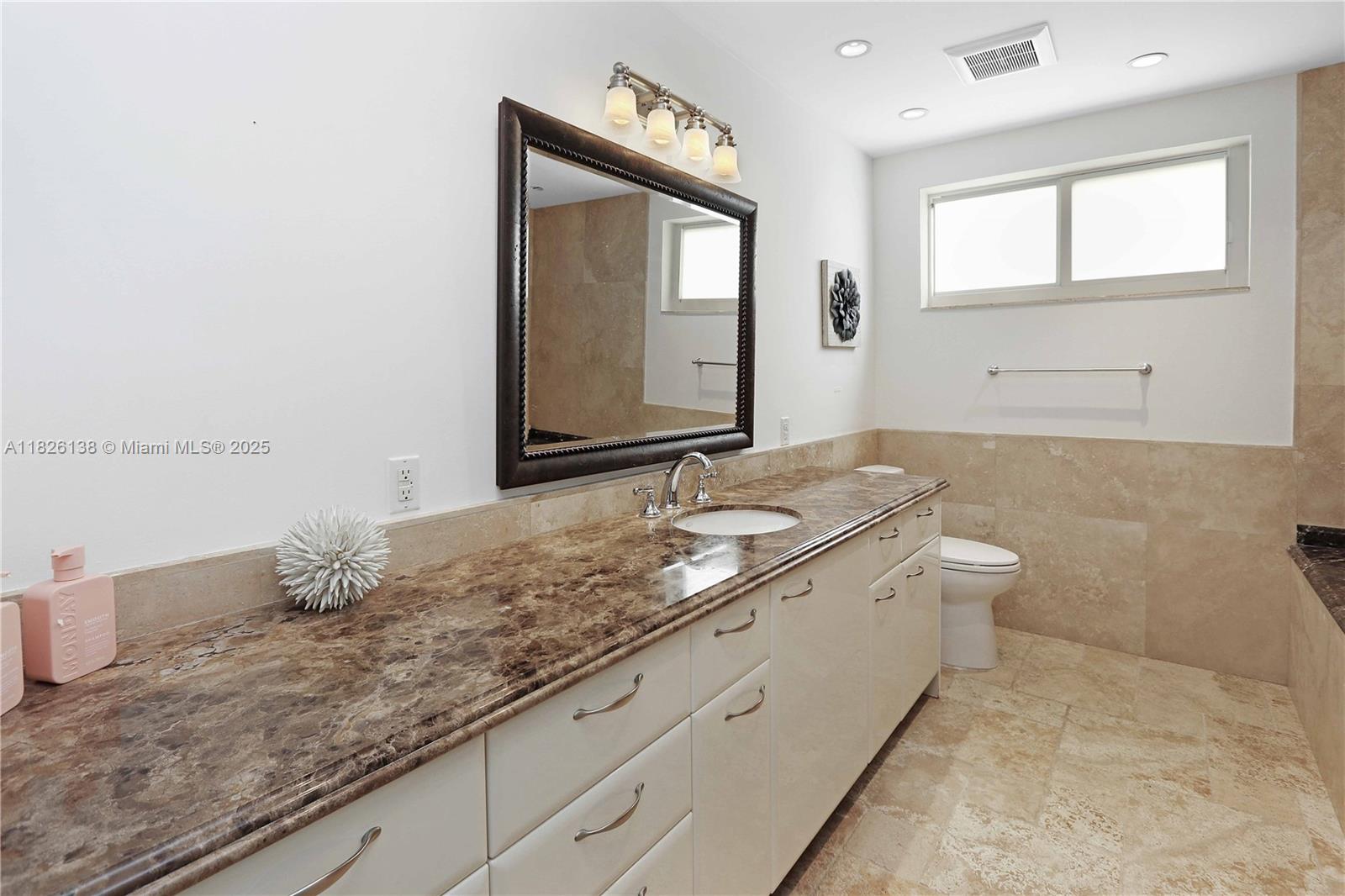 HOLLYWOOD GOLF ESTATES SE - Residential Lease