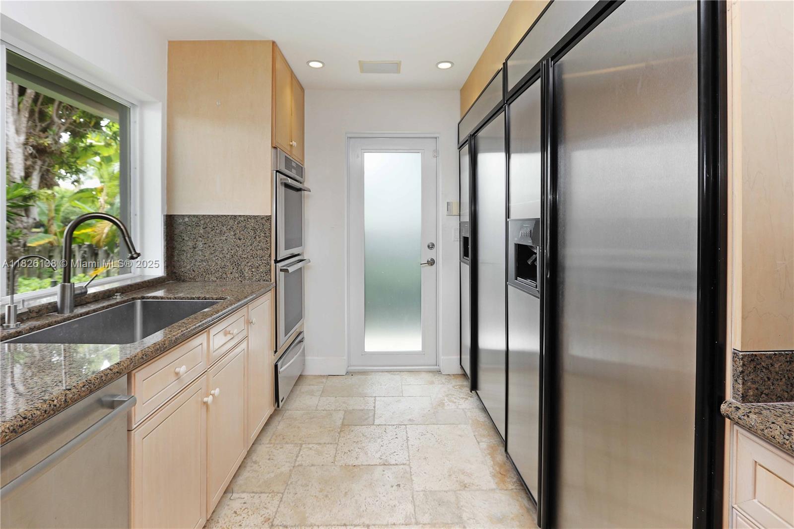 HOLLYWOOD GOLF ESTATES SE - Residential Lease