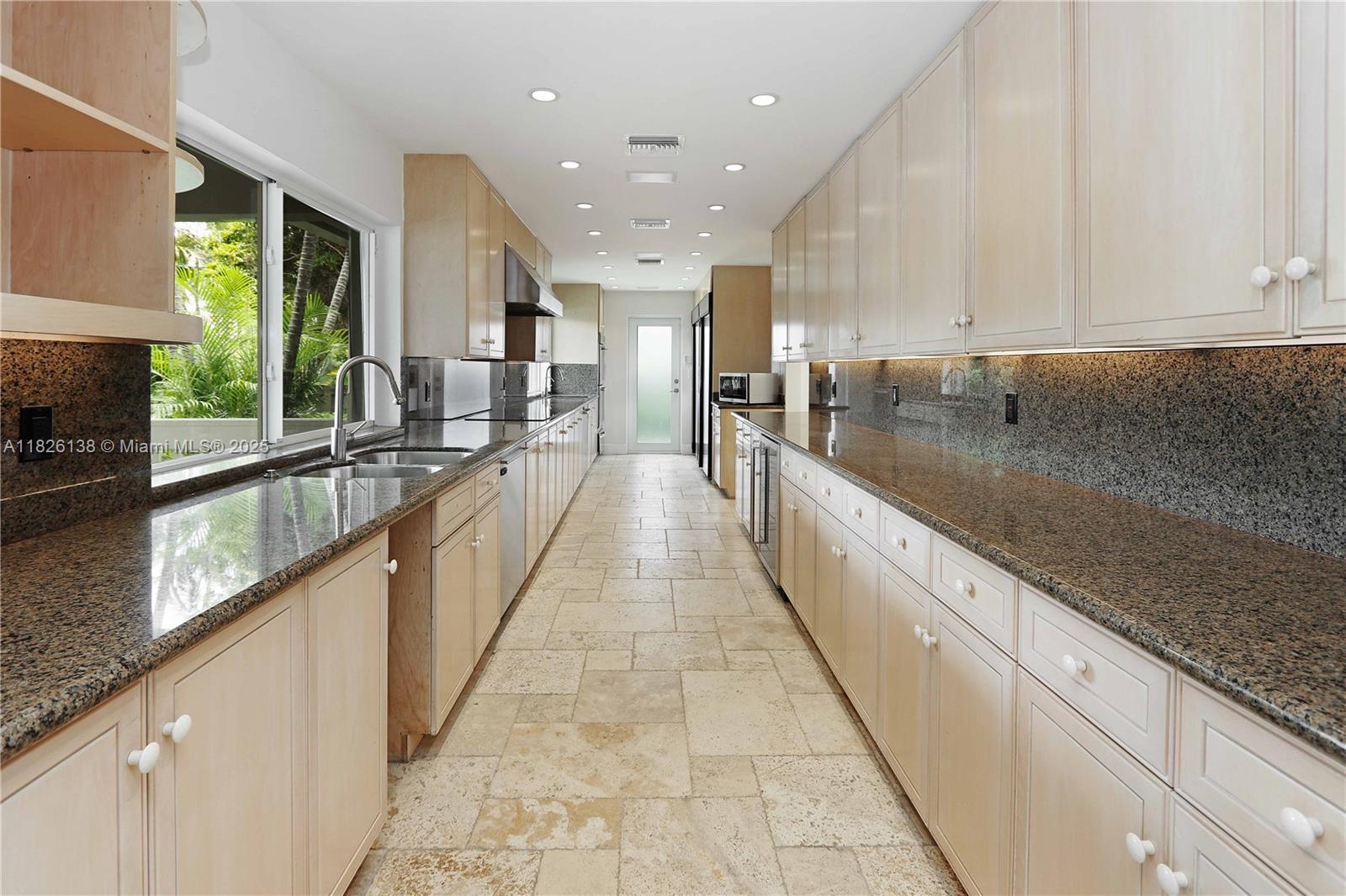 HOLLYWOOD GOLF ESTATES SE - Residential Lease