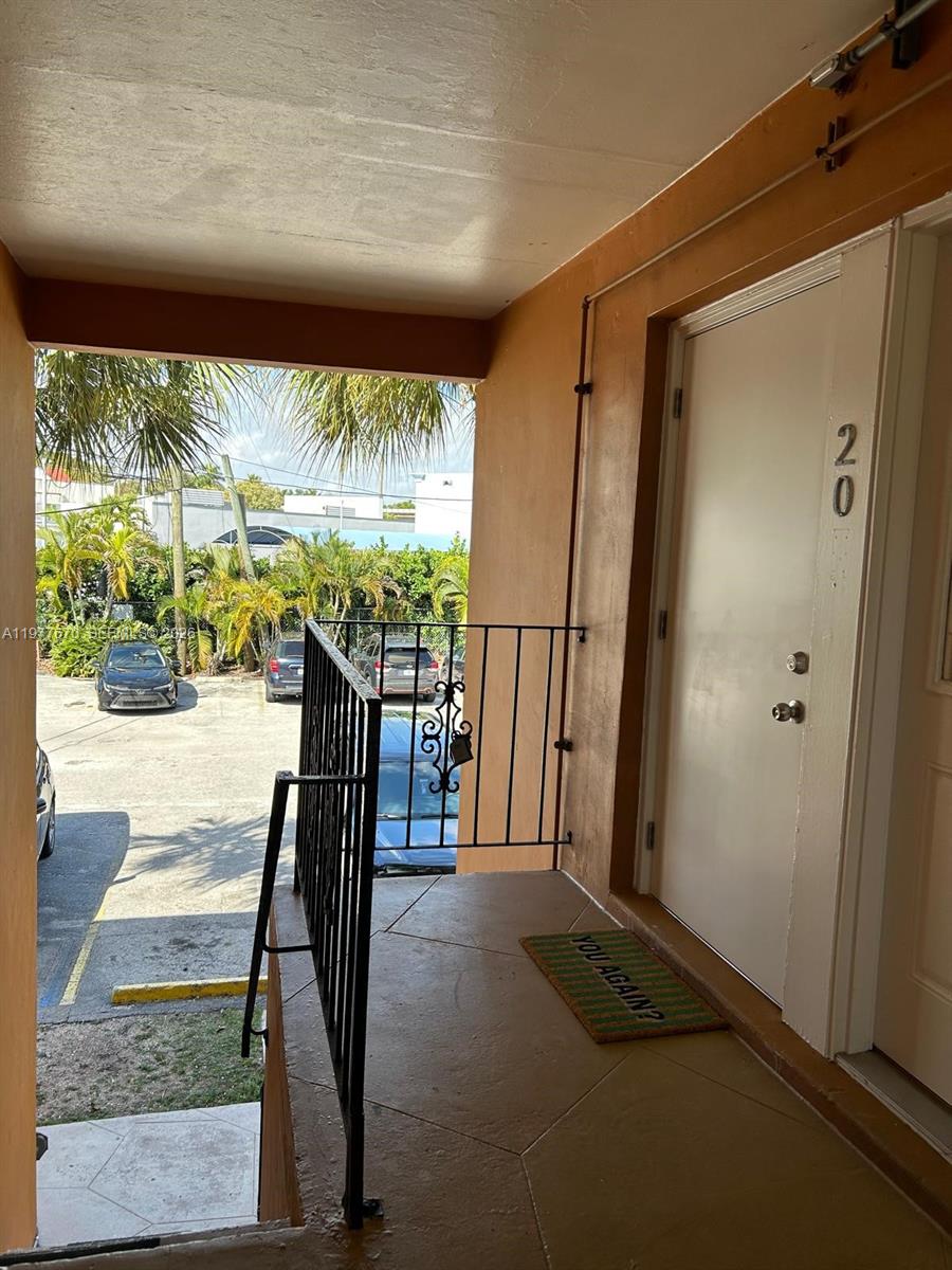 HIDEAWAY CONDO - Residential Lease