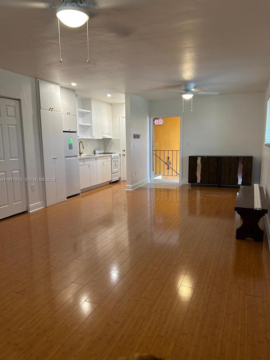 HIDEAWAY CONDO - Residential Lease