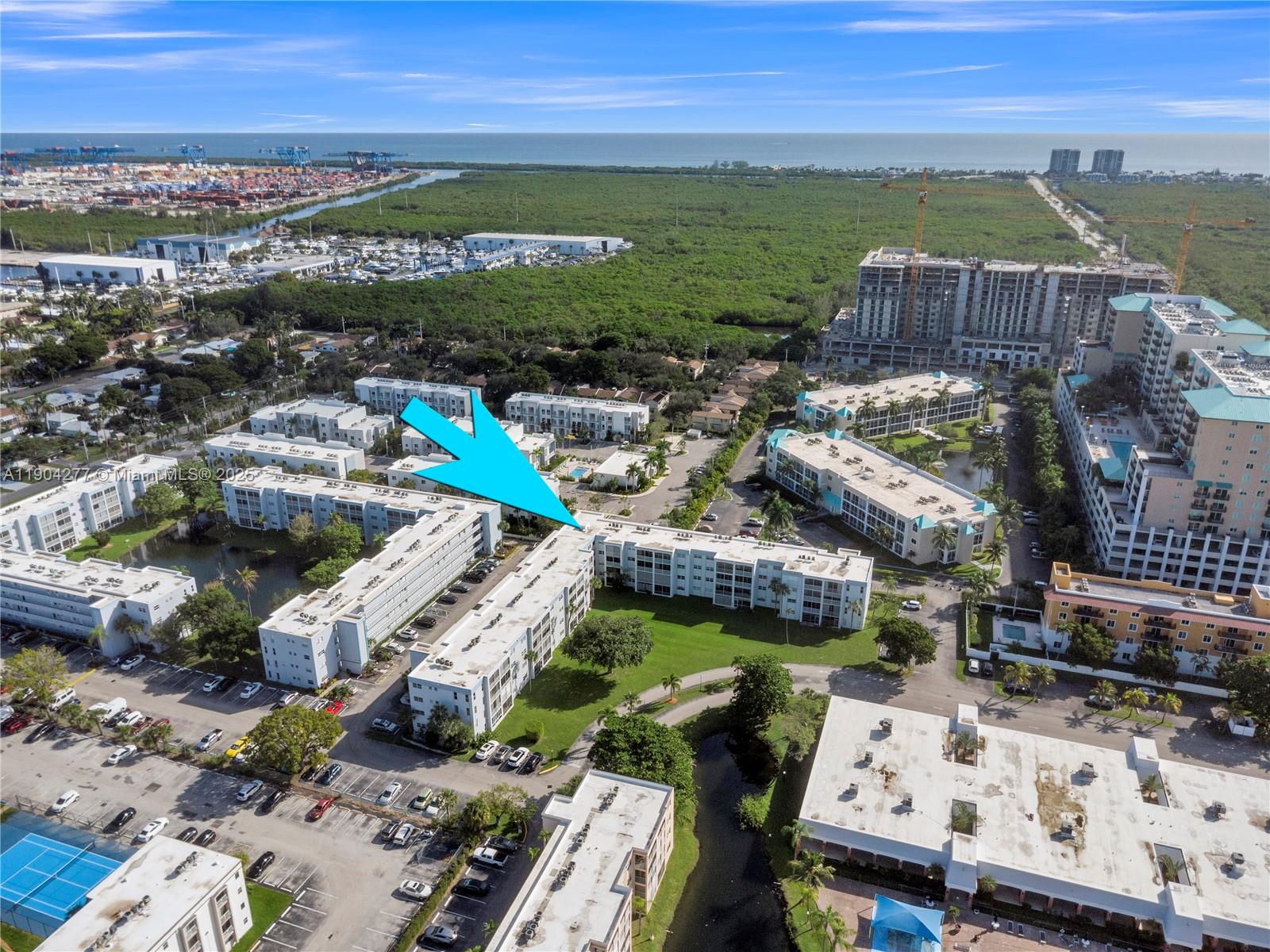 DANIANS CONDOMINIUM NO 2 - Residential