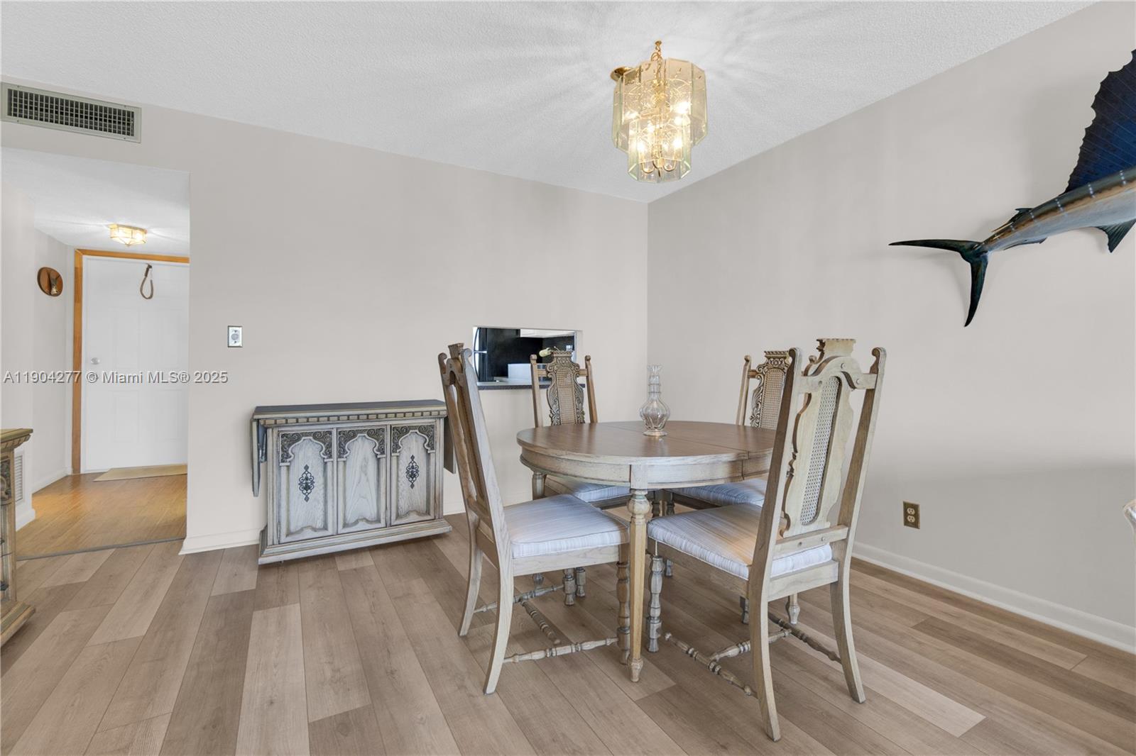 DANIANS CONDOMINIUM NO 2 - Residential