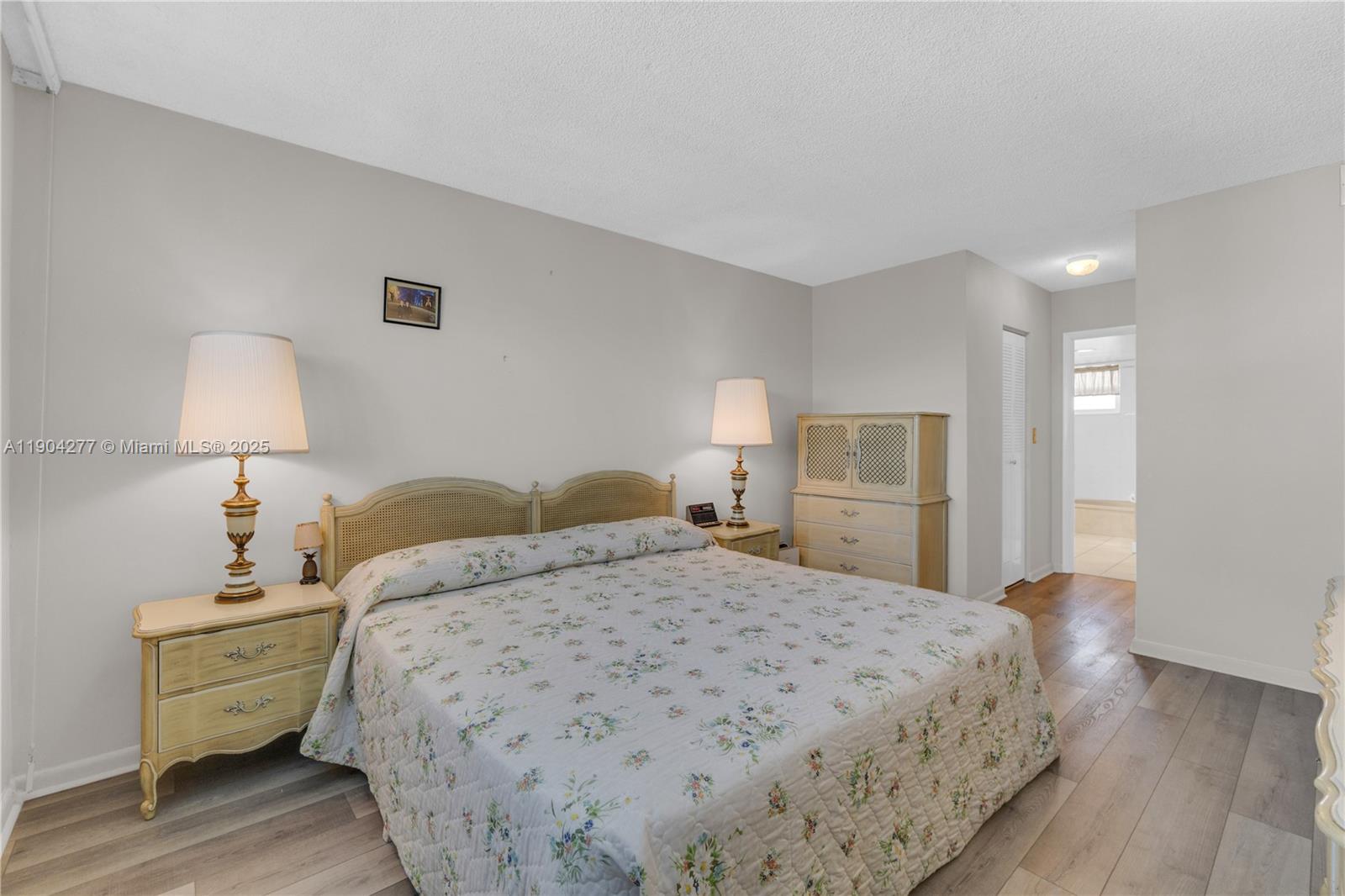 DANIANS CONDOMINIUM NO 2 - Residential