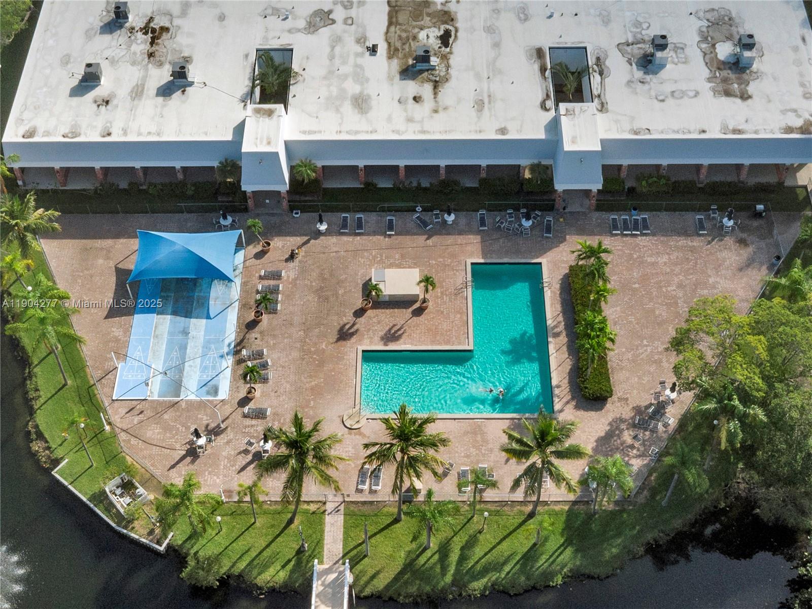 DANIANS CONDOMINIUM NO 2 - Residential