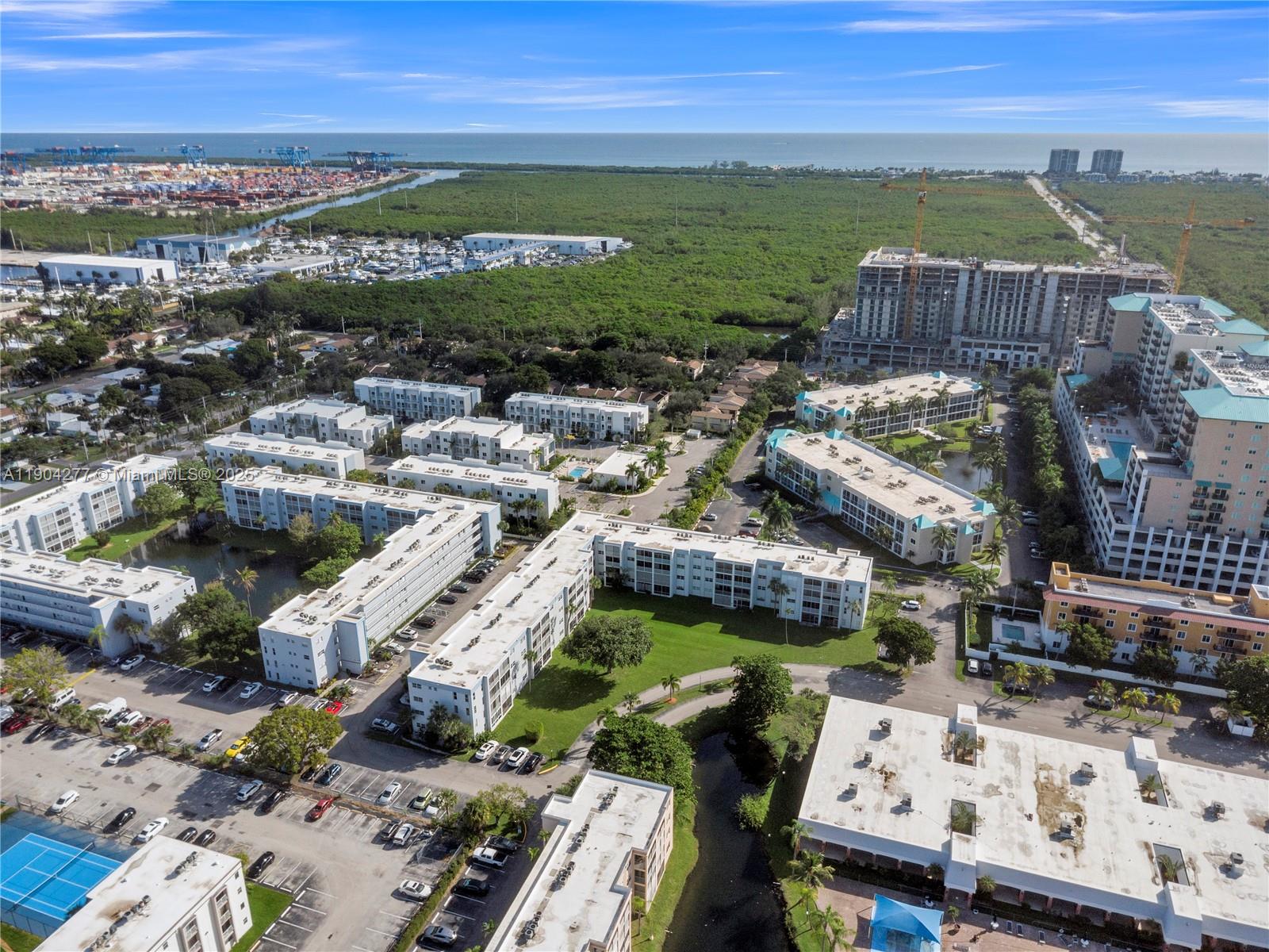 DANIANS CONDOMINIUM NO 2 - Residential