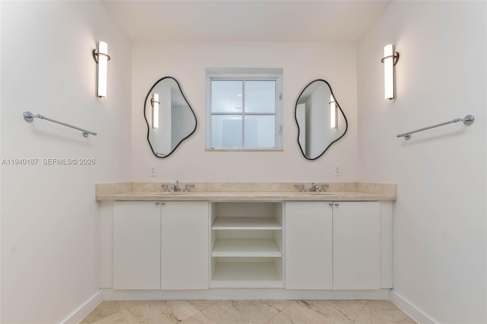 Madeira Townhomes - Residential