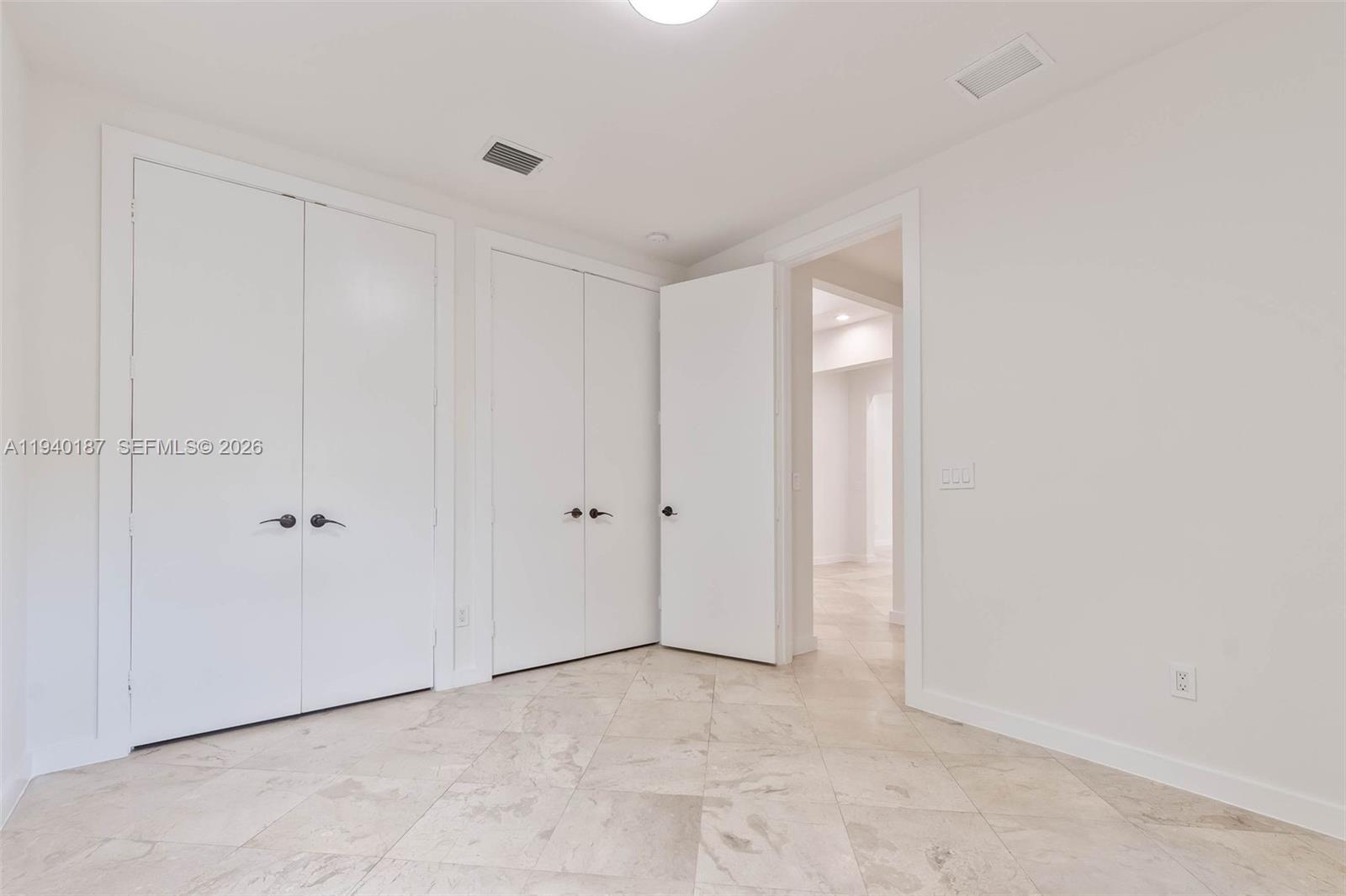 Madeira Townhomes - Residential