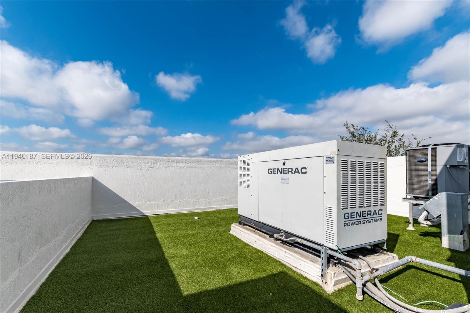 Madeira Townhomes - Residential