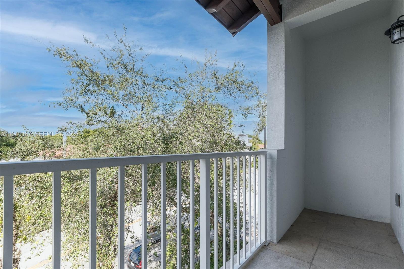 Madeira Townhomes - Residential