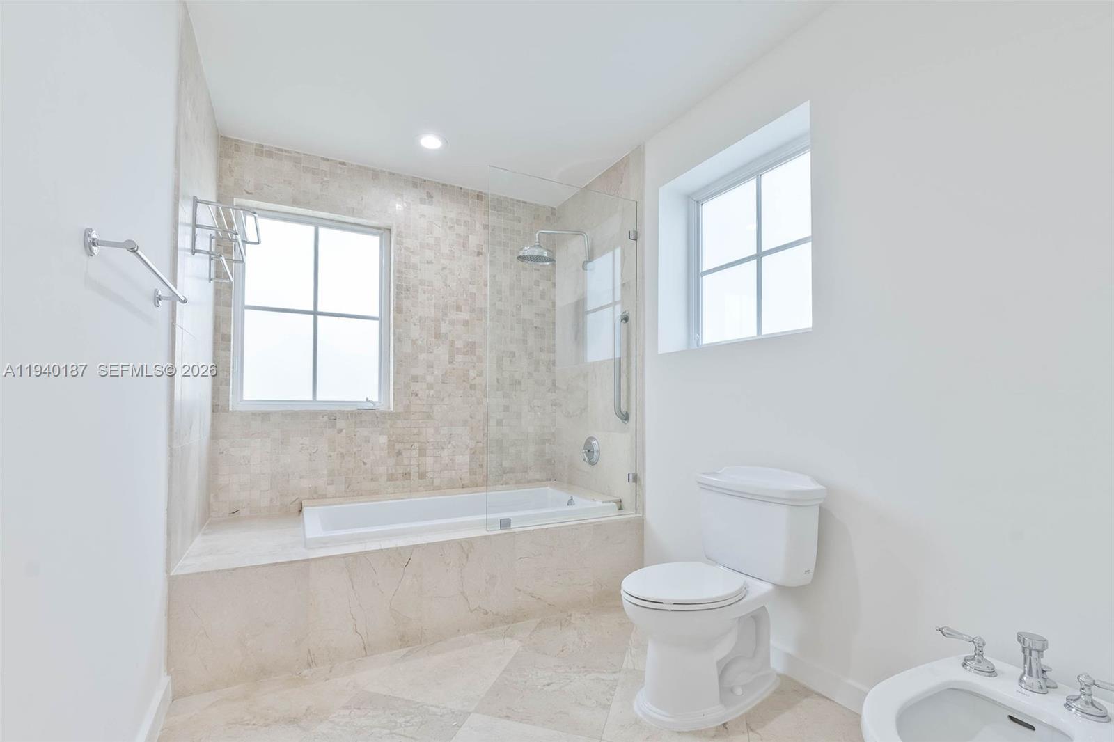 Madeira Townhomes - Residential