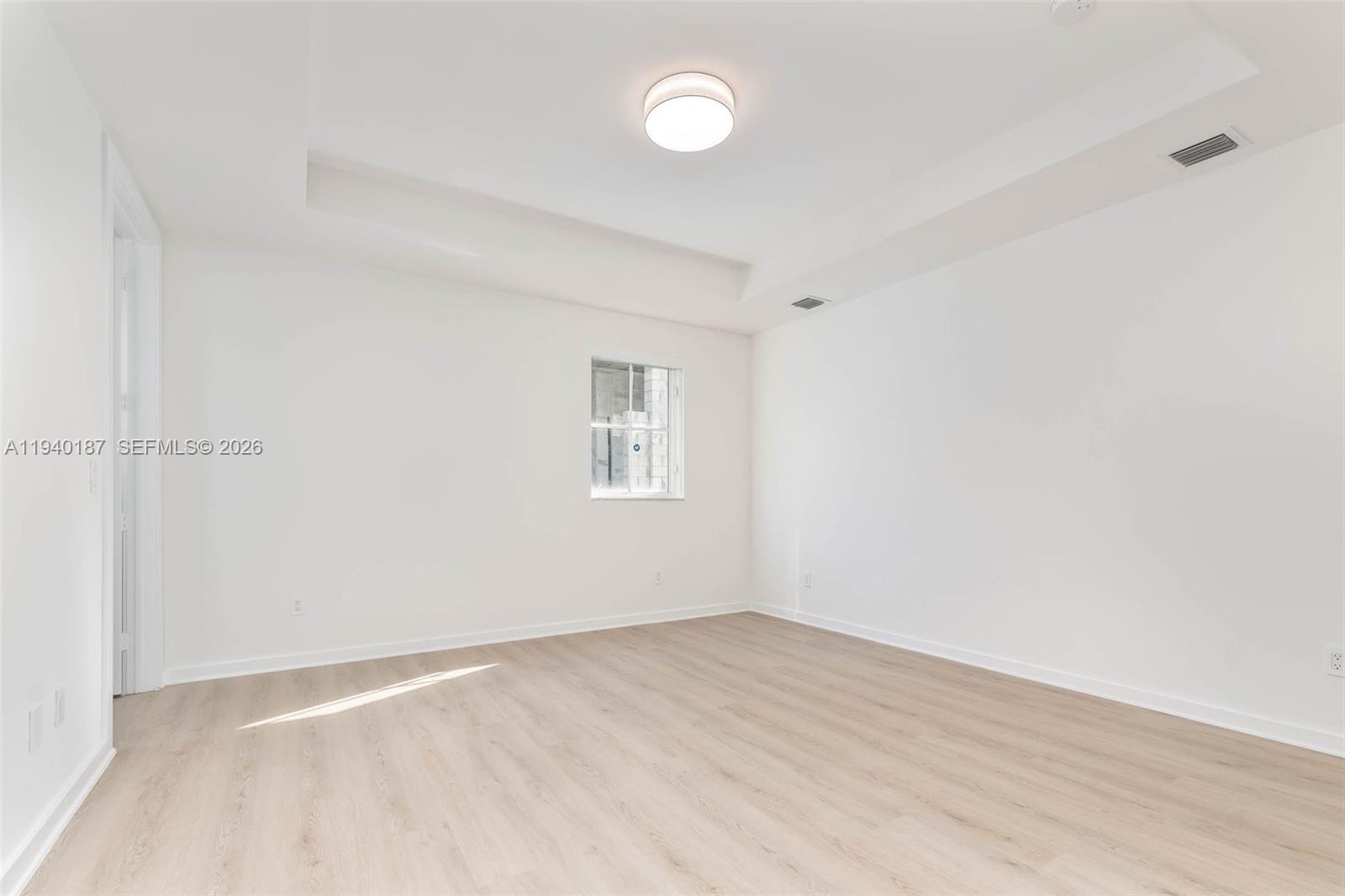 Madeira Townhomes - Residential