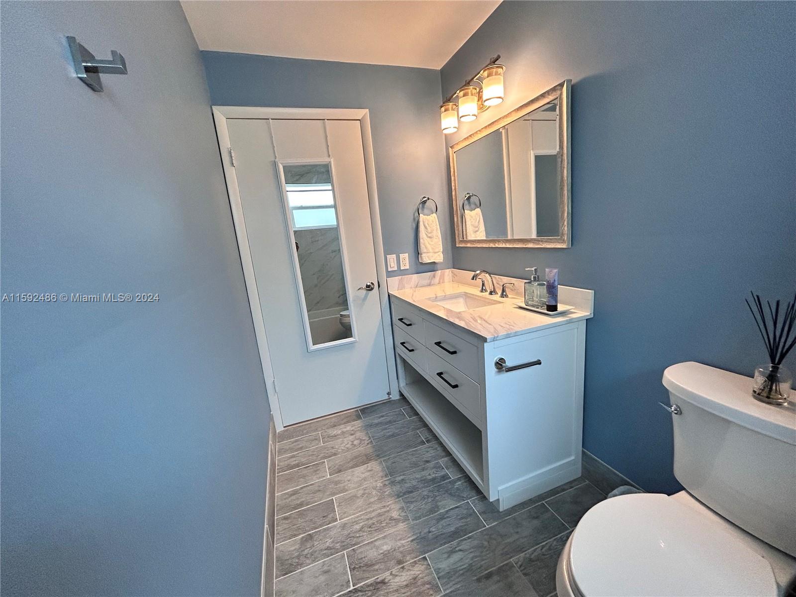 MEADOW WOOD MANOR SEC 10 - Residential Lease