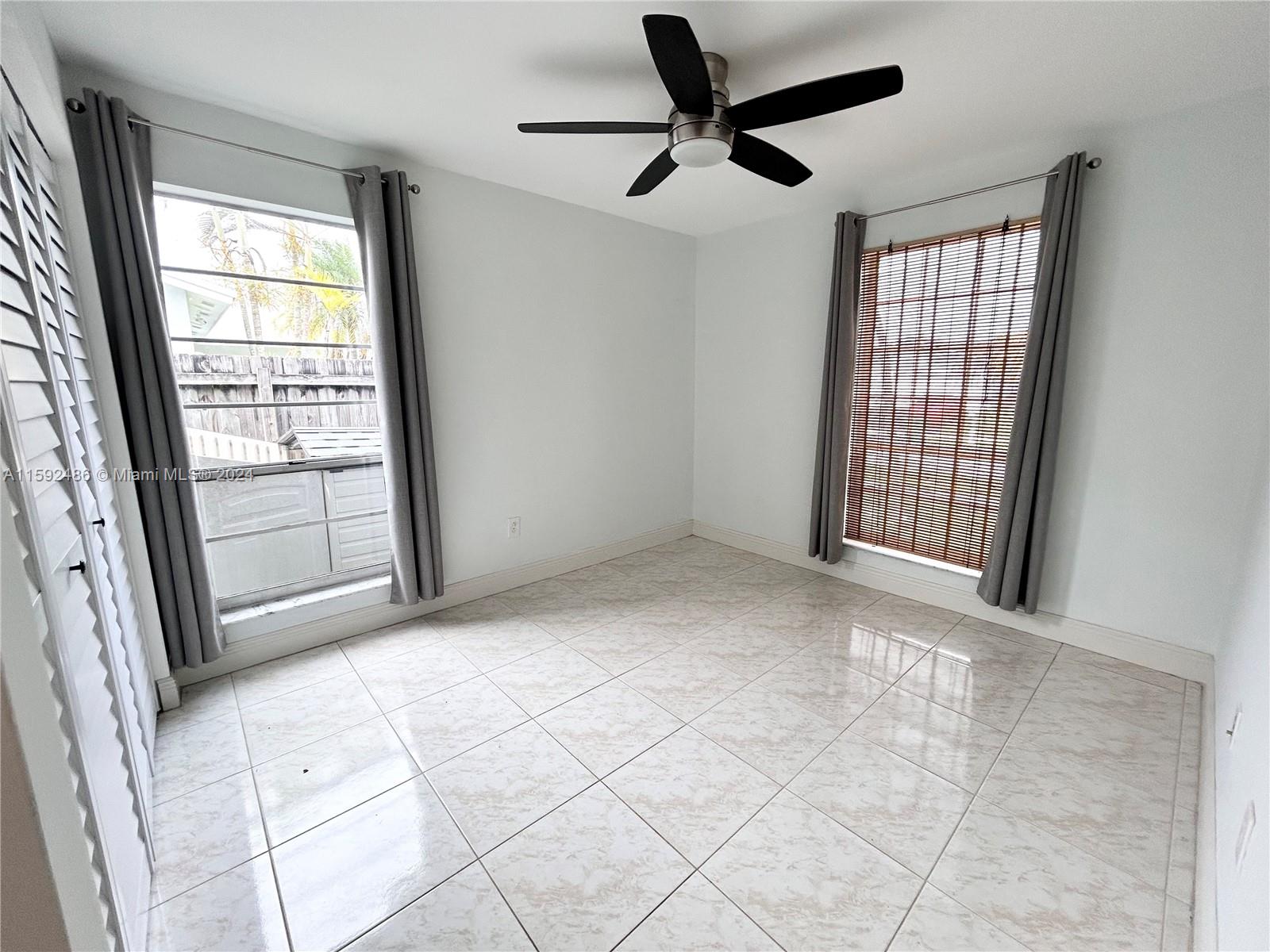 MEADOW WOOD MANOR SEC 10 - Residential Lease