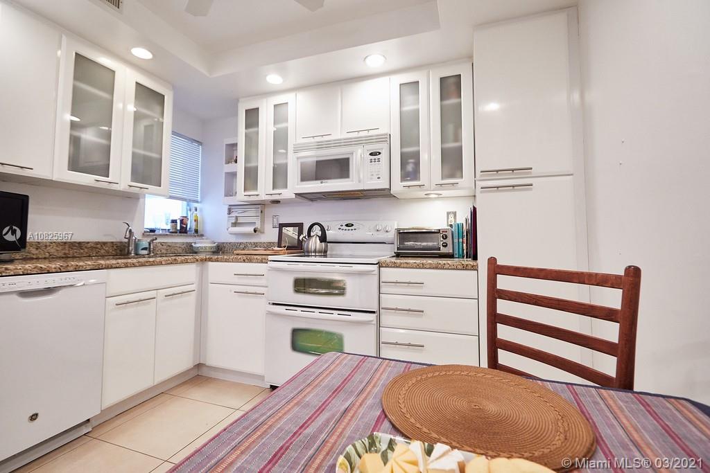 POINCIANA IS YT & RCQ CLU - Residential