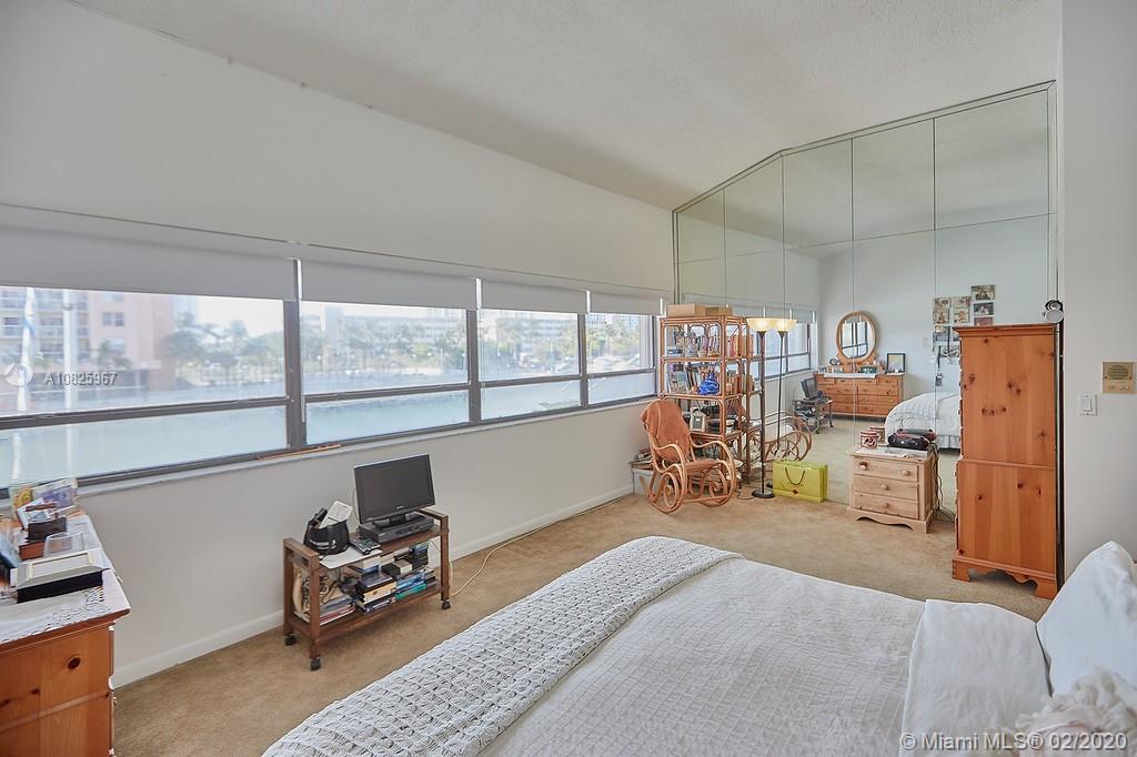 POINCIANA IS YT & RCQ CLU - Residential