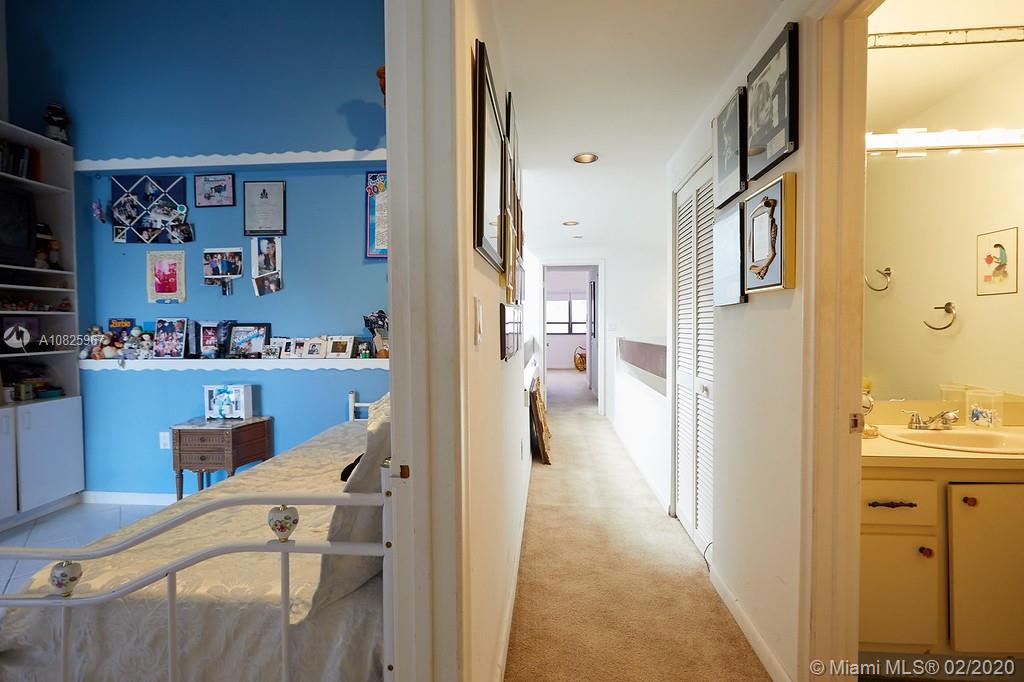 POINCIANA IS YT & RCQ CLU - Residential