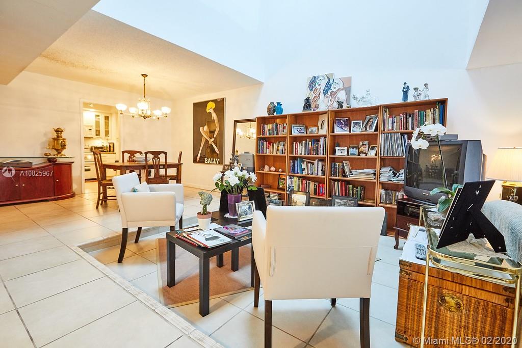 POINCIANA IS YT & RCQ CLU - Residential