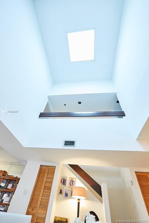 POINCIANA IS YT & RCQ CLU - Residential