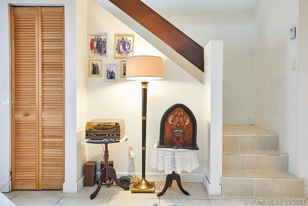 POINCIANA IS YT & RCQ CLU - Residential