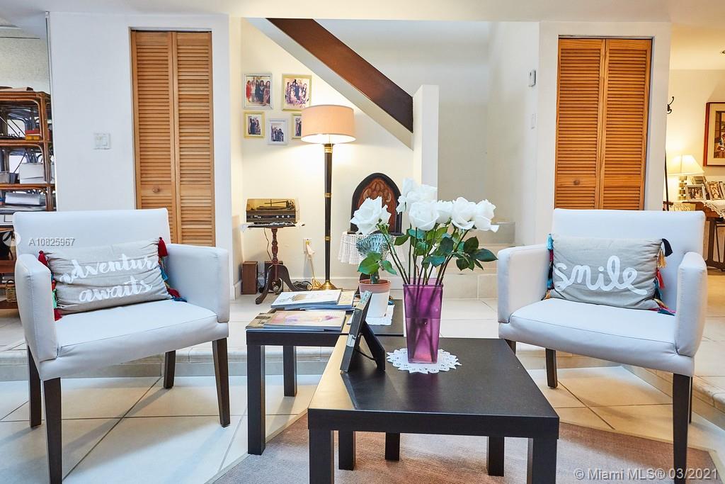 POINCIANA IS YT & RCQ CLU - Residential