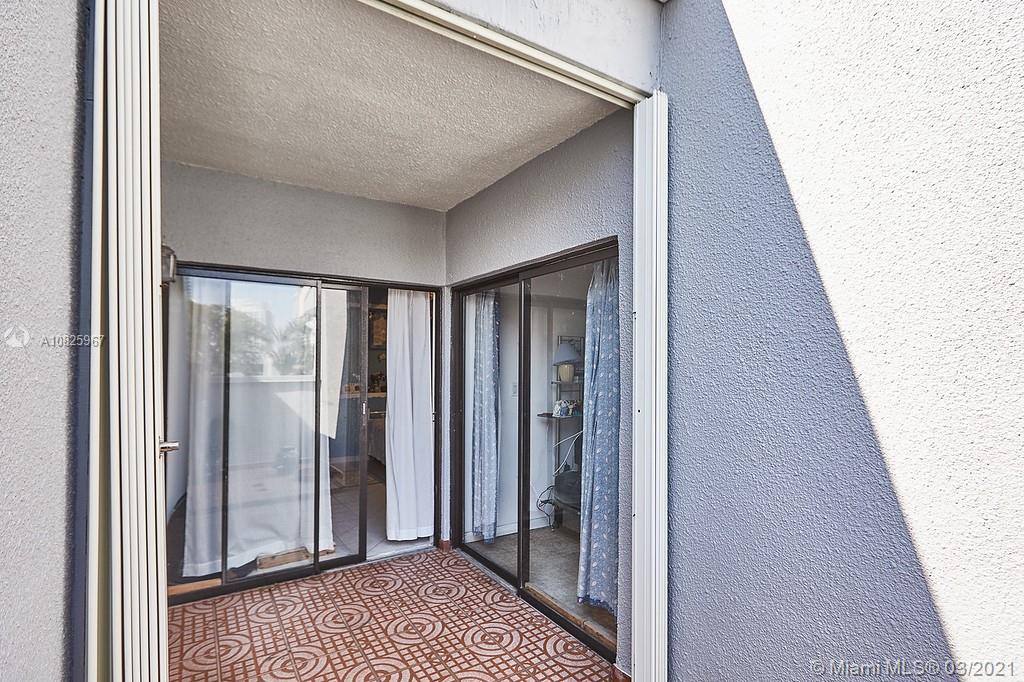 POINCIANA IS YT & RCQ CLU - Residential