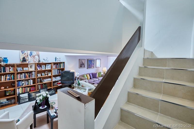 POINCIANA IS YT & RCQ CLU - Residential