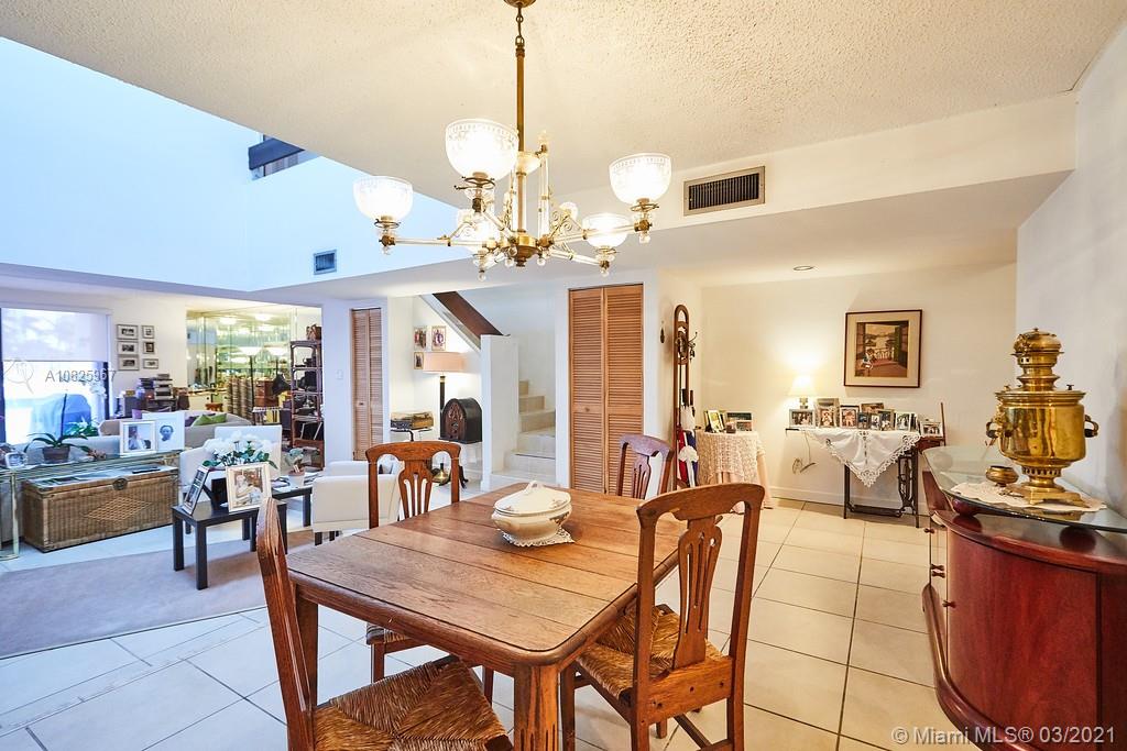 POINCIANA IS YT & RCQ CLU - Residential