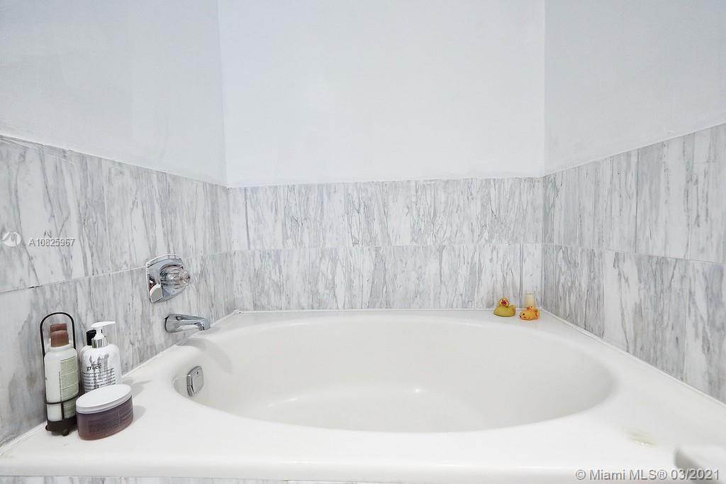 POINCIANA IS YT & RCQ CLU - Residential