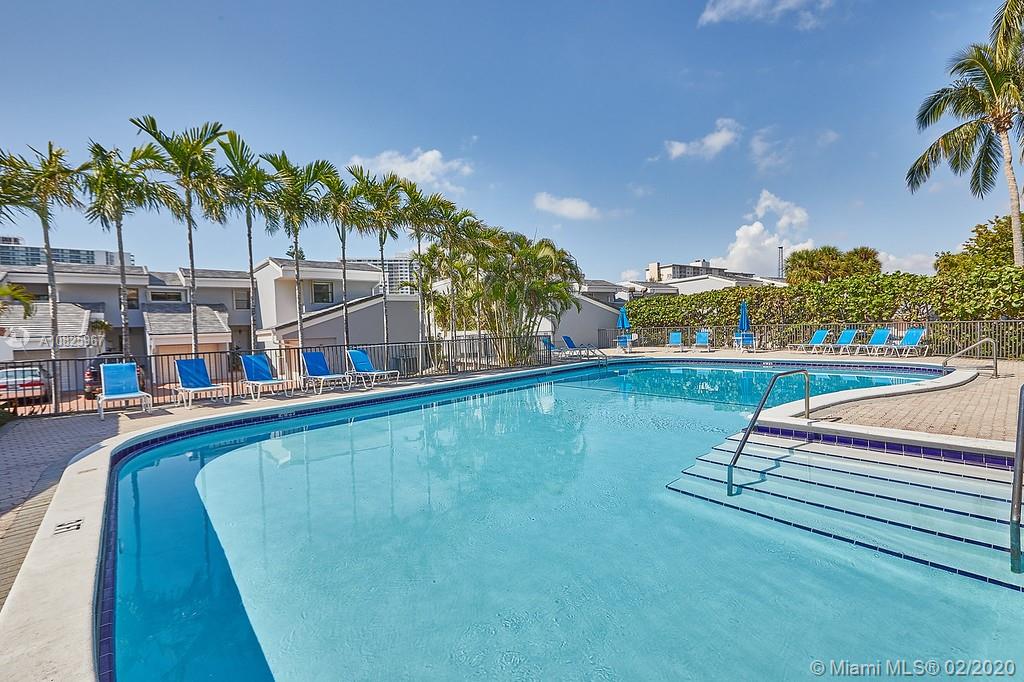 POINCIANA IS YT & RCQ CLU - Residential