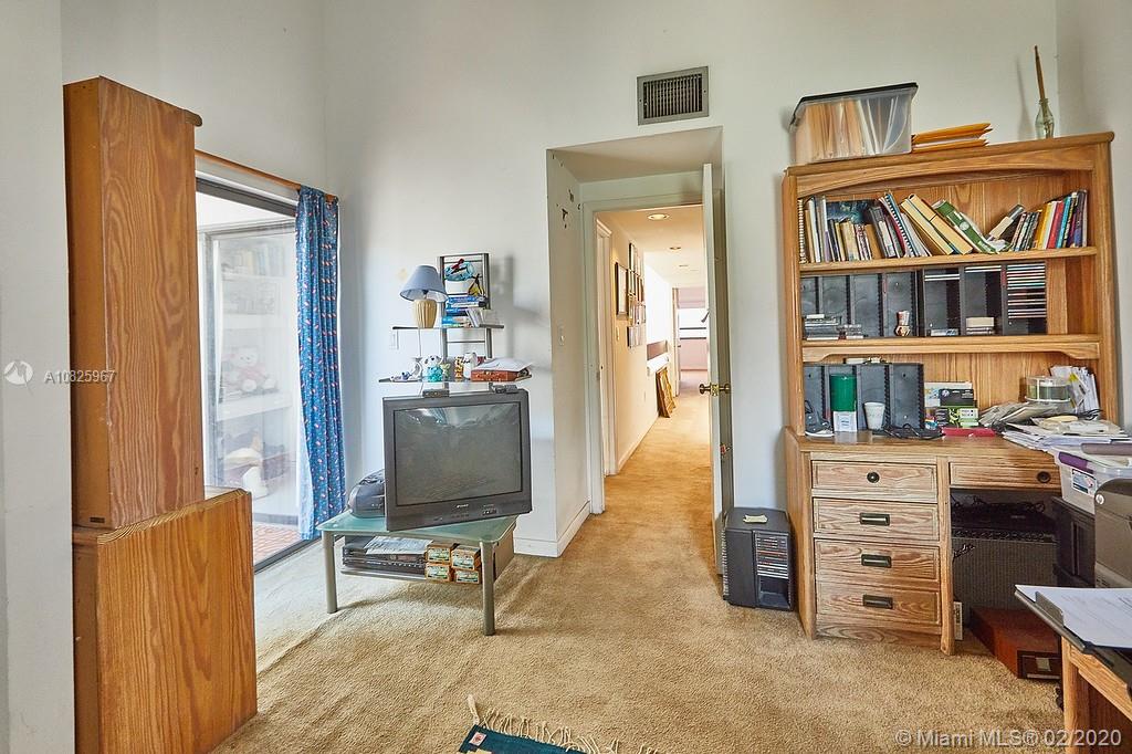 POINCIANA IS YT & RCQ CLU - Residential