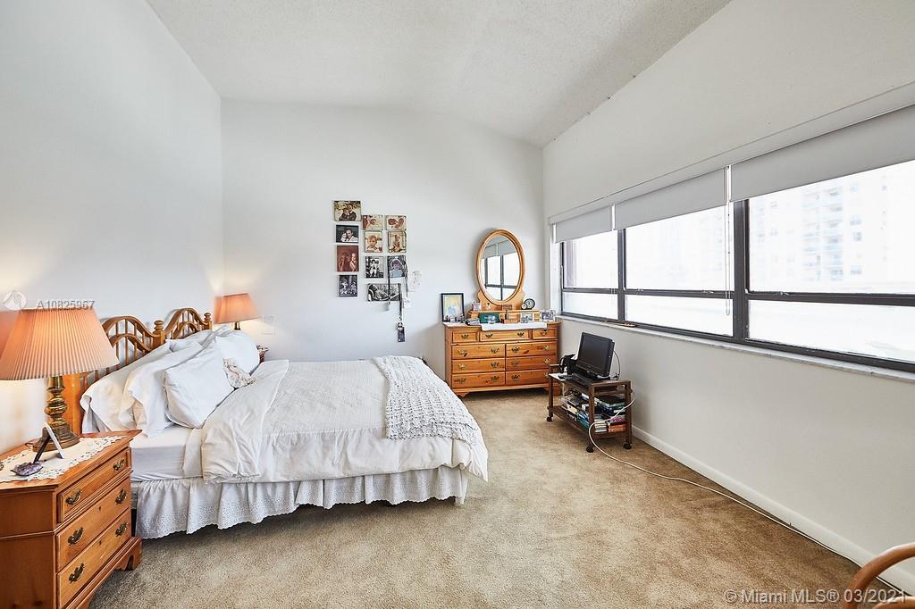 POINCIANA IS YT & RCQ CLU - Residential