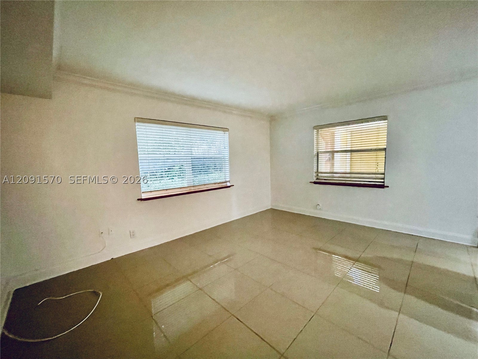 811 NE 14th Pl 4