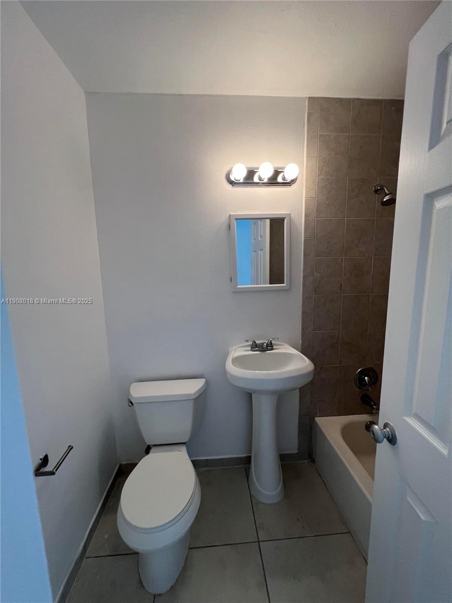 HARWOOD VILLAGE 2 ADDN - Residential Lease