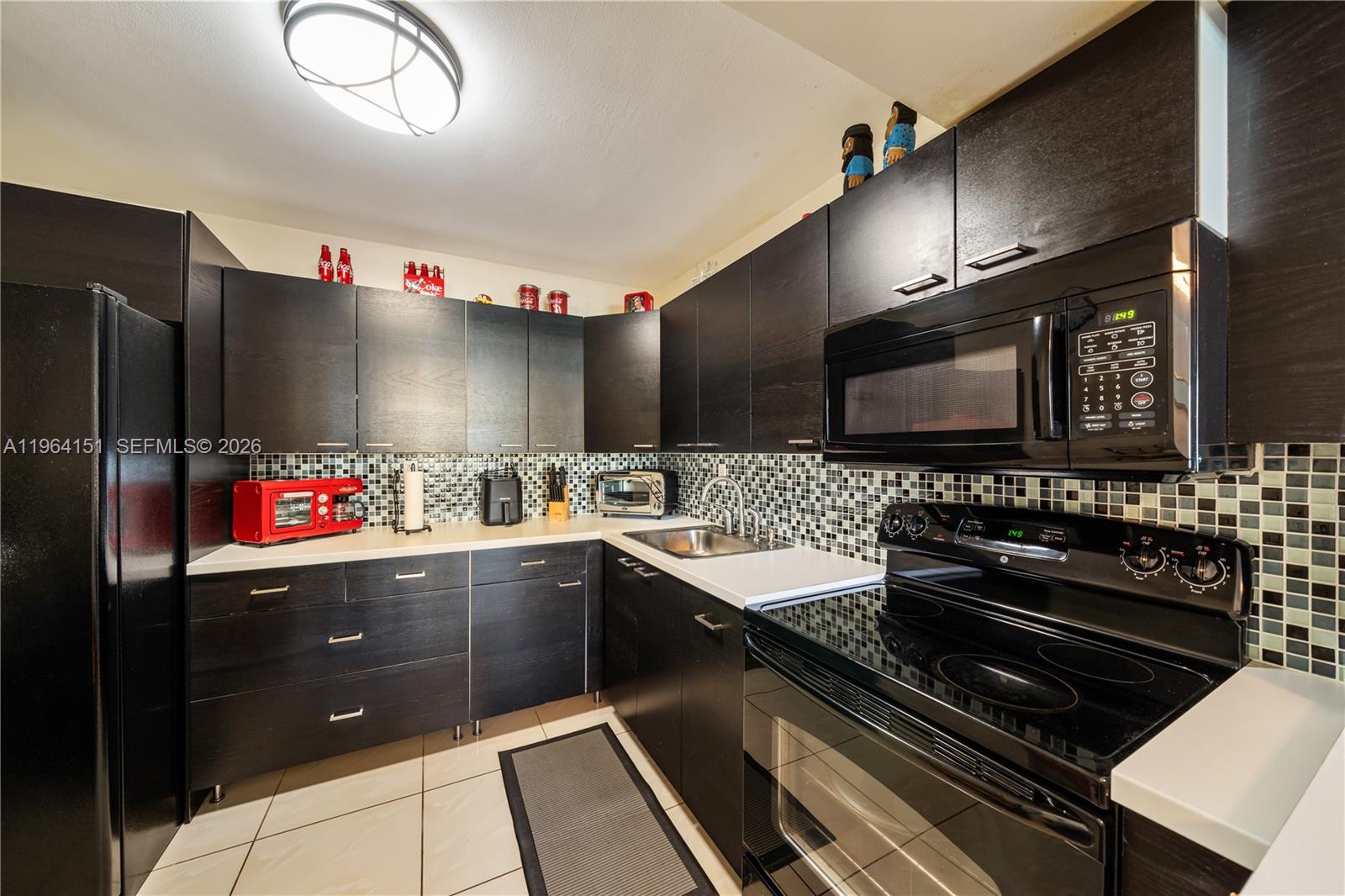 2750 NE 183rd St 401