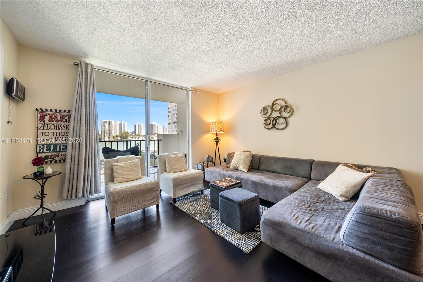 2750 NE 183rd St 401