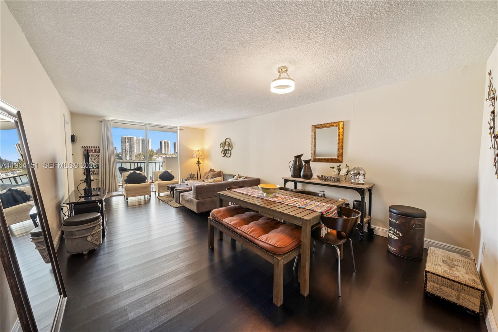 2750 NE 183rd St 401