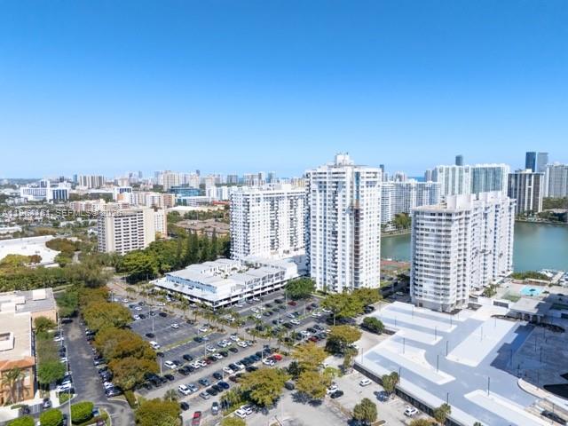 COMMODORE PLAZA CONDO - Residential