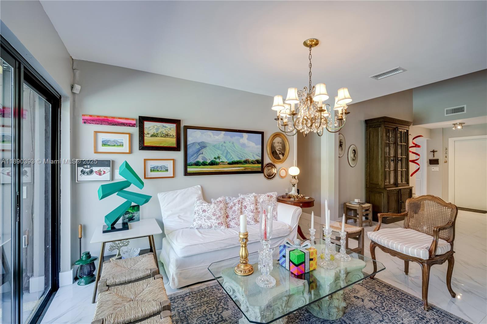 SKY LAKE VILLAS FIRST ADD - Residential